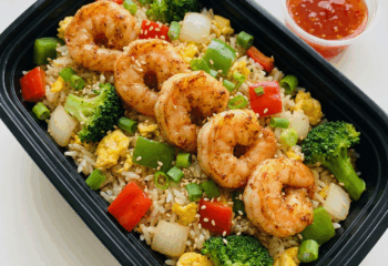 FRIED RICE-Shrimp w/ egg, jasmine rice, peppers, onion, broccoli & green onion, sesame seeds, side of THAI CHILI FRIED RICE-Shrimp w/ egg, jasmine rice, peppers, onion, broccoli & green onion, sesame seeds, side of THAI CHILI
