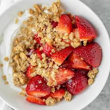 Strawberry Oats w/ almonds, nut butter, granola