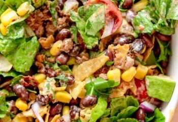 SALAD- Vegan Taco Salad w/ romaine, black beans, corn, raw peppers, onion, jalapeno, cherry tomatoes,vegan cheddar shreds side of  cilantro creme,